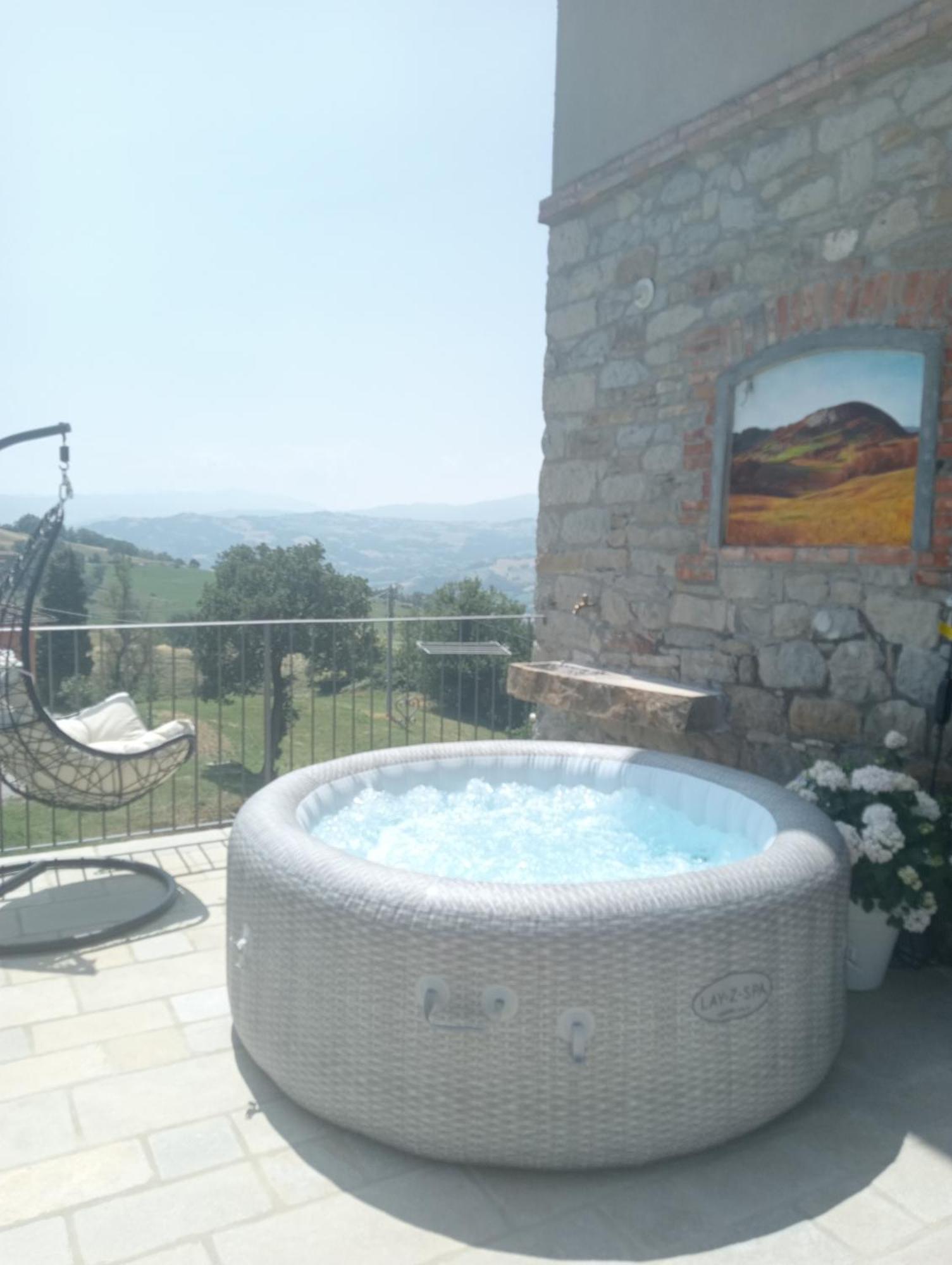 Casale Monte Valestra Bed & Breakfast Bebbio Oda fotoğraf